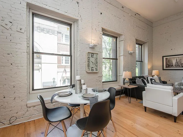 1512 Walnut Street — Photo 13