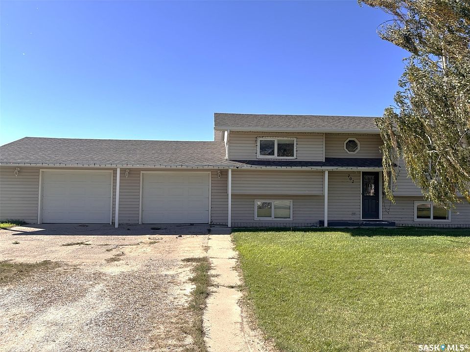 1st image of 702 2nd Street