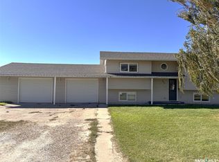 702 2nd St, Hanley, SK S0G2E0