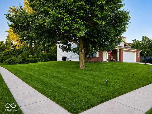 2nd image of 8727 Trumpeter Dr
