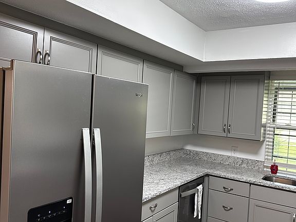 4th image of 5245 E Fort King St