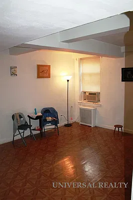 Sold by Universal Realty Group | media 8