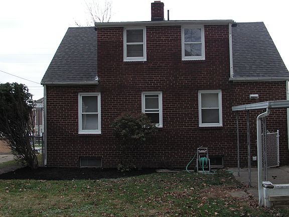 2nd image of 333 E Robinson Ave