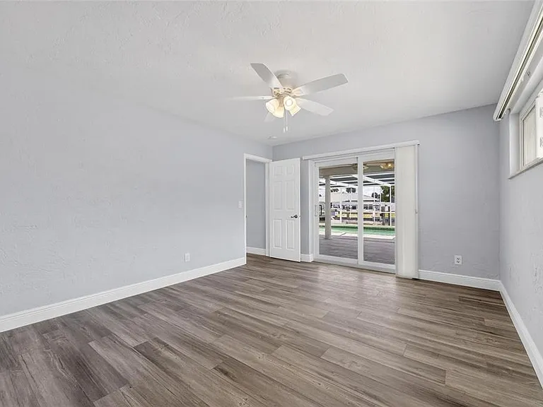 6305 Cottonwood Ln — Photo 33