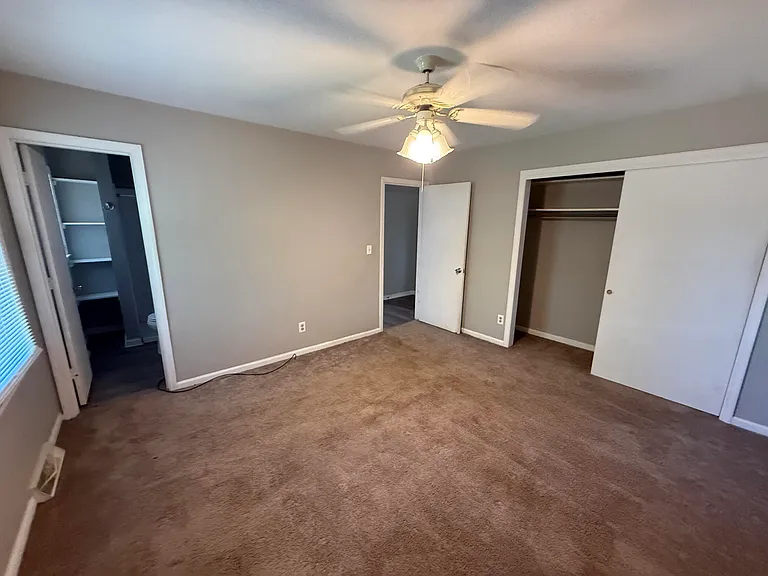 2266 Alexandria Dr — Photo 12