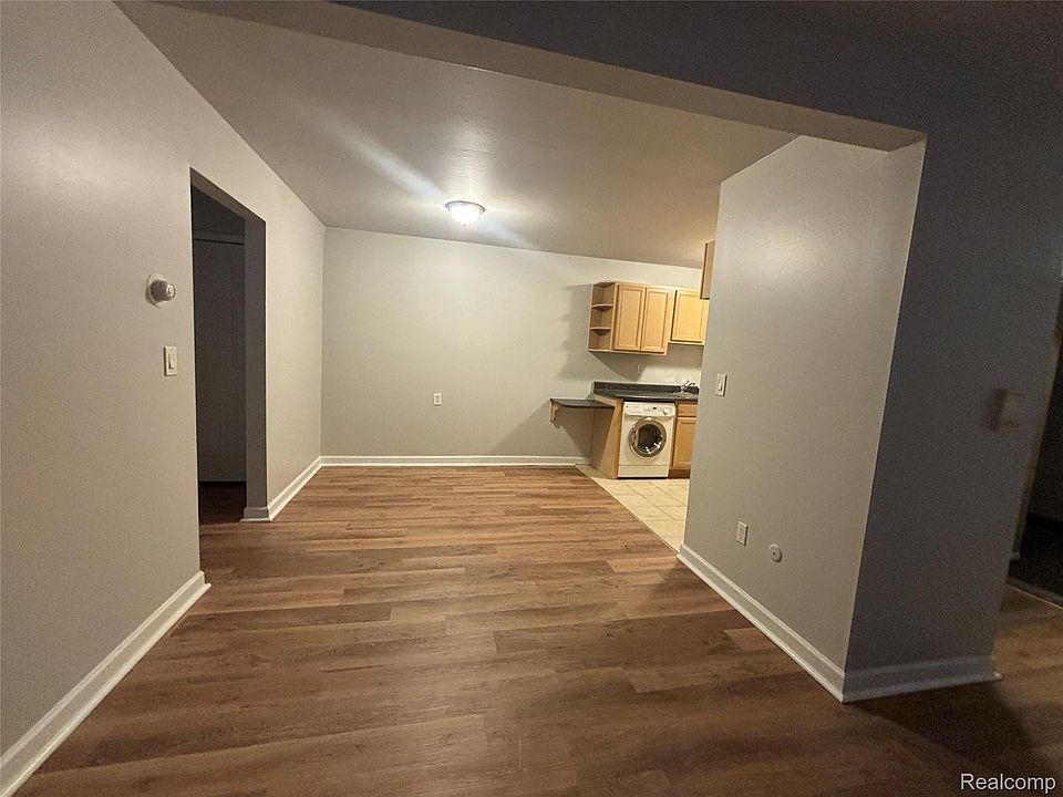 7412 Central St Apt 2, photo 6