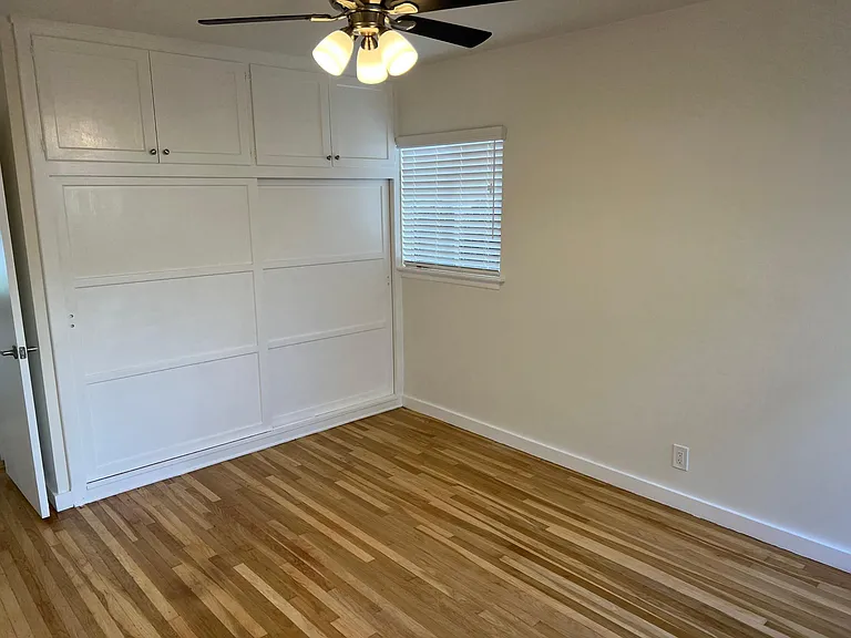 260 S Doheny Dr #1 — Photo 7