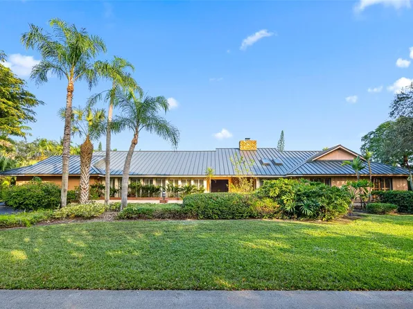 15305 SW 73rd Ct, Palmetto Bay, FL 33157
