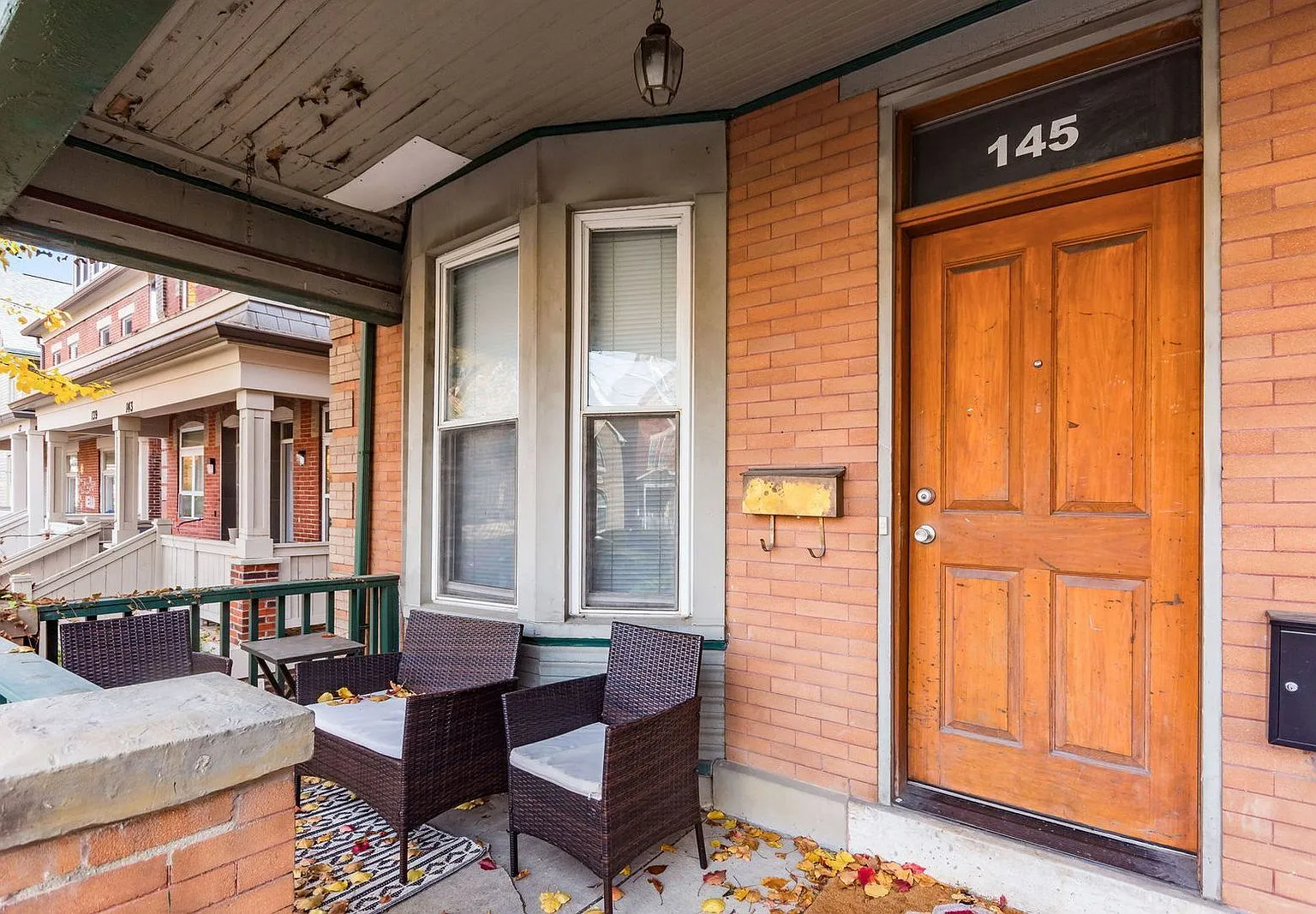 5 bed, 1.5 bath, $3,225 — Photo 2