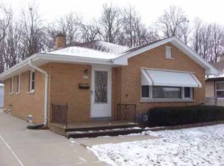 3253 E Denton Ave, St Francis, WI 53235