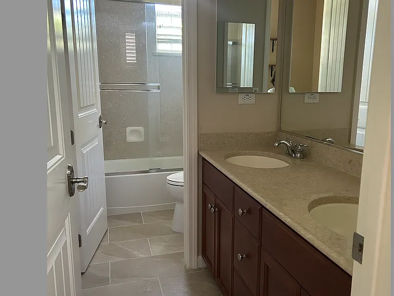 7668 Galloway Ct — Photo 12