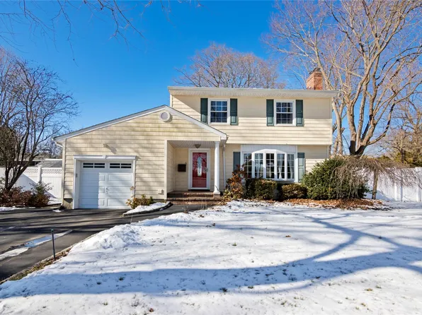 39 Earl Road, Melville, NY 11747
