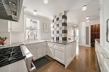 Sold by Modlin Group