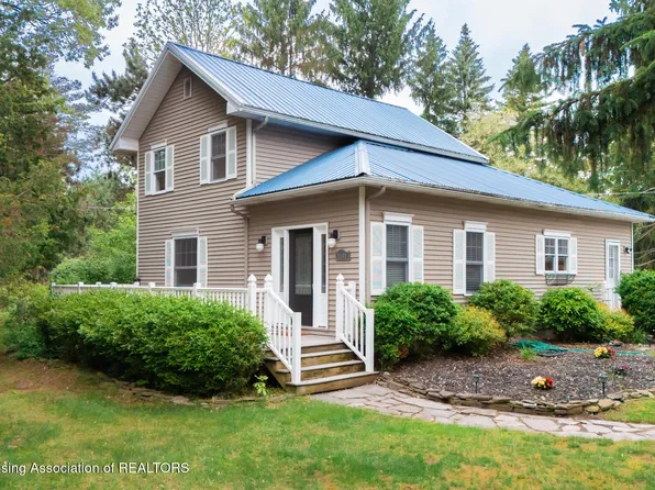 9181 Coleman Rd, Haslett, MI 48840