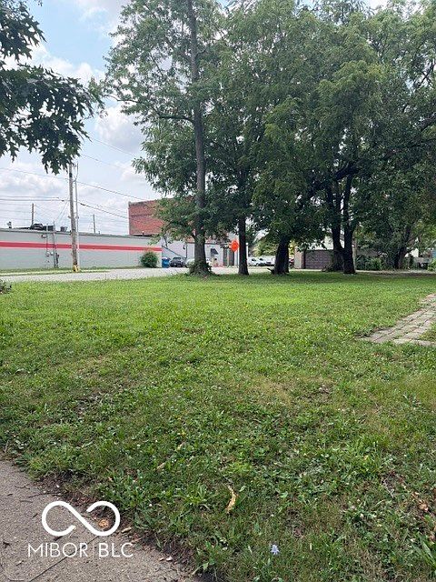 2nd image of 14 Jefferson Ave