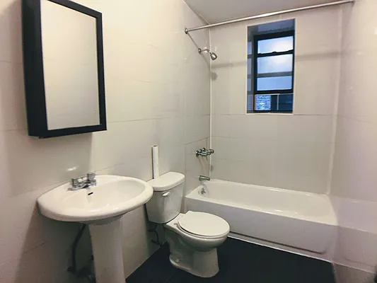 Rented by Uptown Flats LLC | media 2