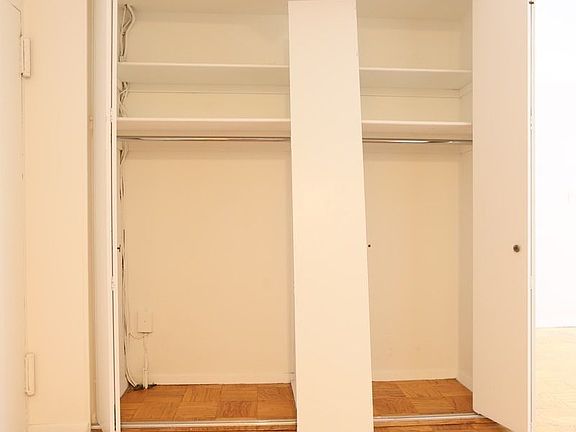 4th image of 145 E 16th St APT 11j