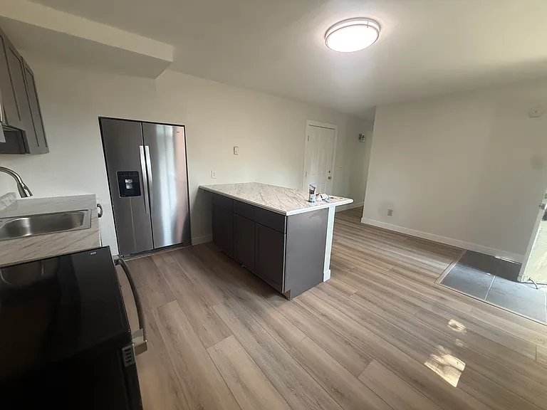 600 Bogue St #1 — Photo 2