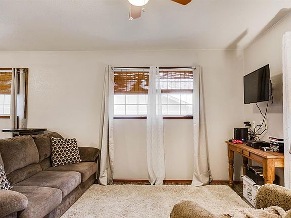 4th image of 3208 Lowland Dr