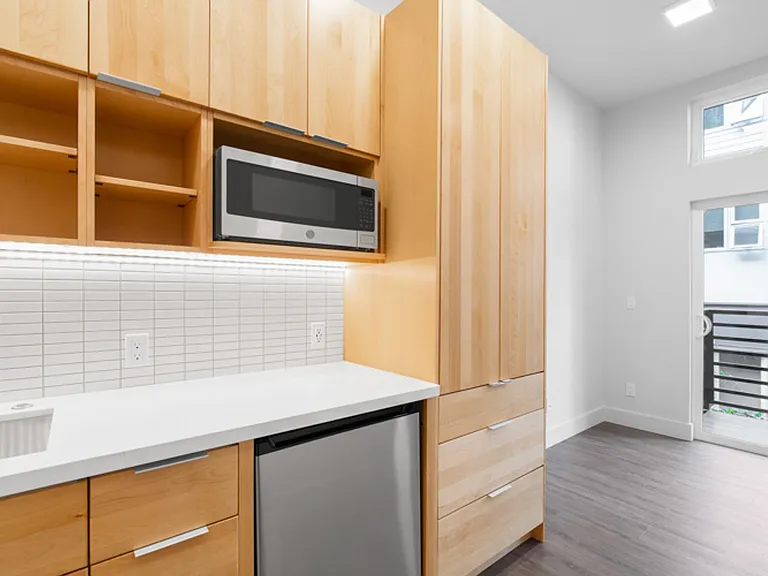 510 Broadway — Photo 13