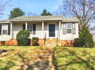 800 Hidden Glen Dr, Charlotte, NC 28273