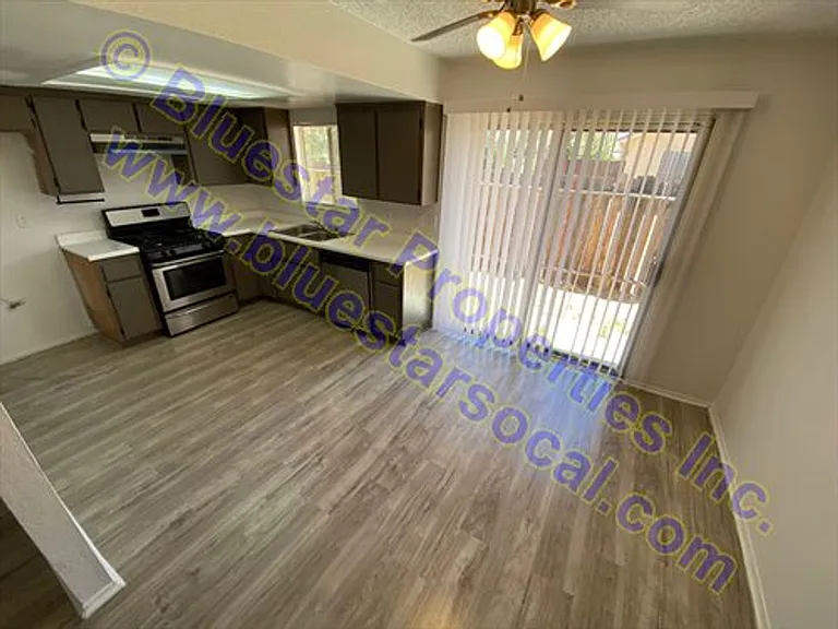 15575 Broken Bow Rd #A-D — Photo 2