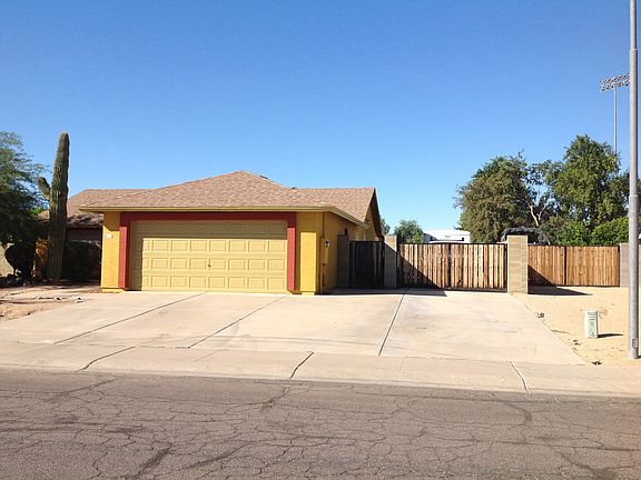 3rd image of 6112 N 90th Dr