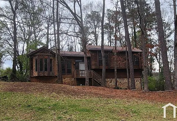 6694 Live Oak Ln