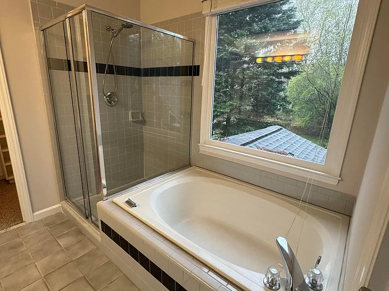 8605 Tanzanite Ct — Photo 41