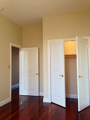 Rented by Sunrise Real Estate | media 56