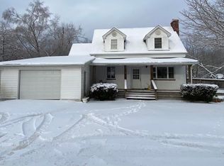 332 Loops Rd, Rainelle, WV 25962