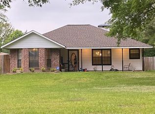 778 S 1st St, Huntington, TX 75949