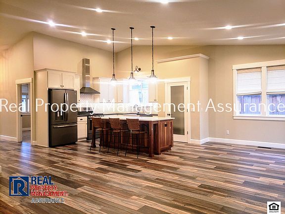 5th image of 1456 SE Jacquelin Dr
