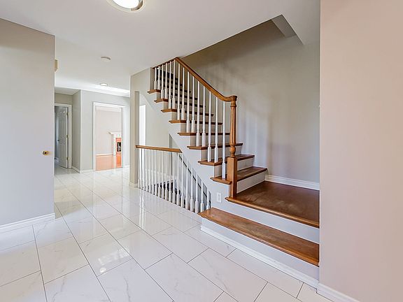 2nd image of 28597 Bristol Ct