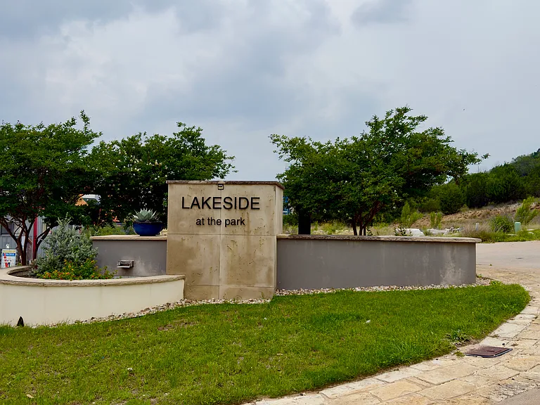 LAKESIDE At The Park