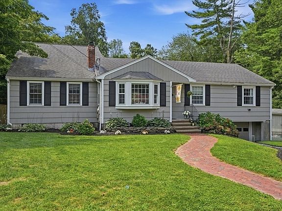 2nd image of 31 Rayfield Rd