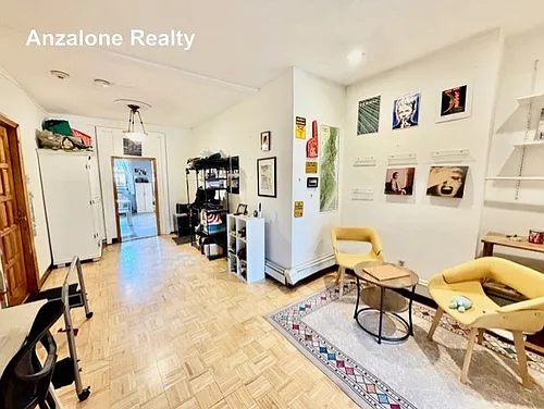 240 Hanover St #3 Photo 1