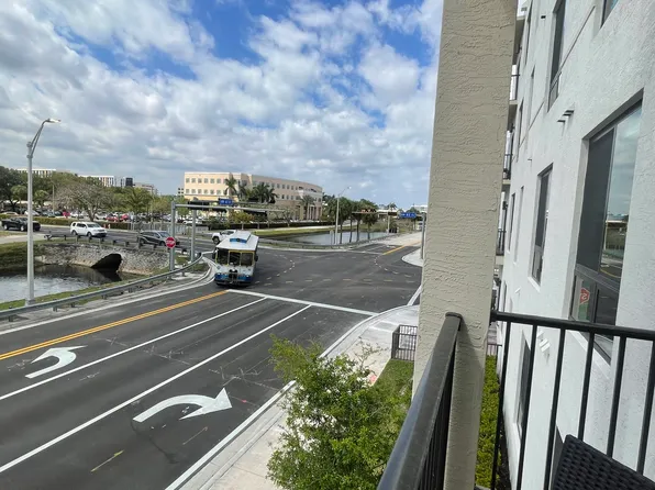 8363 NW 41st St, Miami, FL 33166