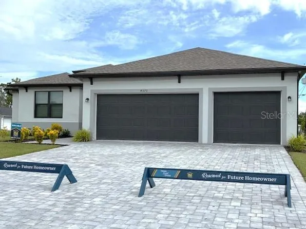 4570 Gillot Blvd, Port Charlotte, FL 33981