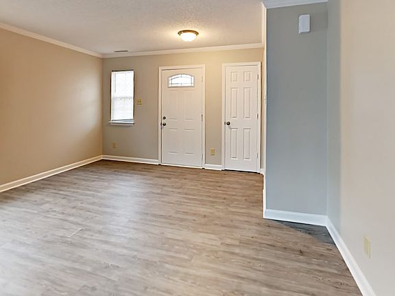 3rd image of 1830 Blue Pine Ln