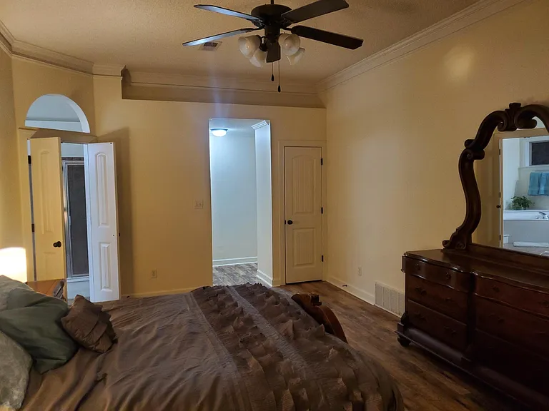 4806 Waterstone Dr — Photo 9