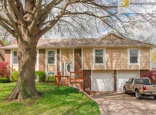 7624 Sterling Ave, Raytown, MO 64138