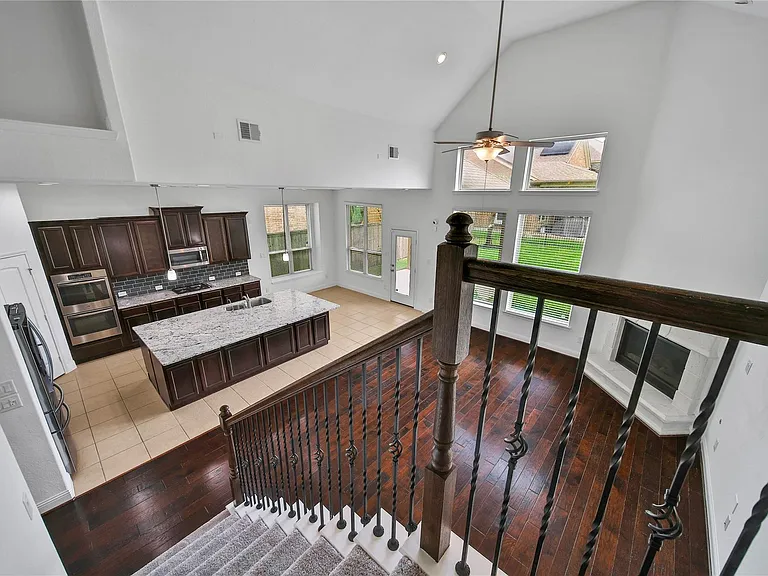 27 Waterfall Way — Photo 16