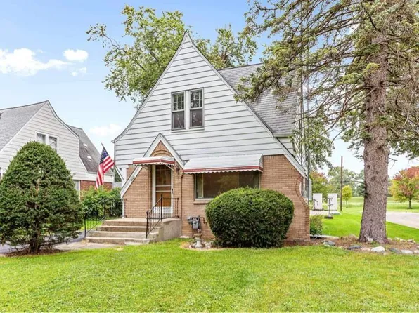 1939 Hollywood Dr, Monroe, MI 48162