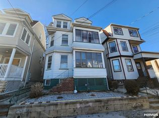 31 Union Pl, North Arlington, NJ 07031