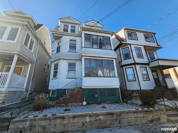 31 Union Pl, North Arlington, NJ 07031