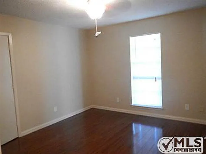 508 Dogwood Dr — Photo 16