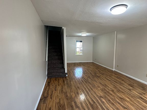 2nd image of 1308 Boyle St