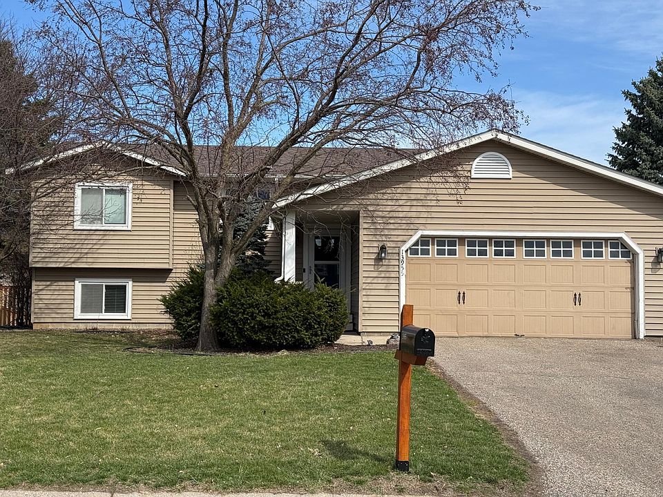 1st image of 13955 Yosemite Ct