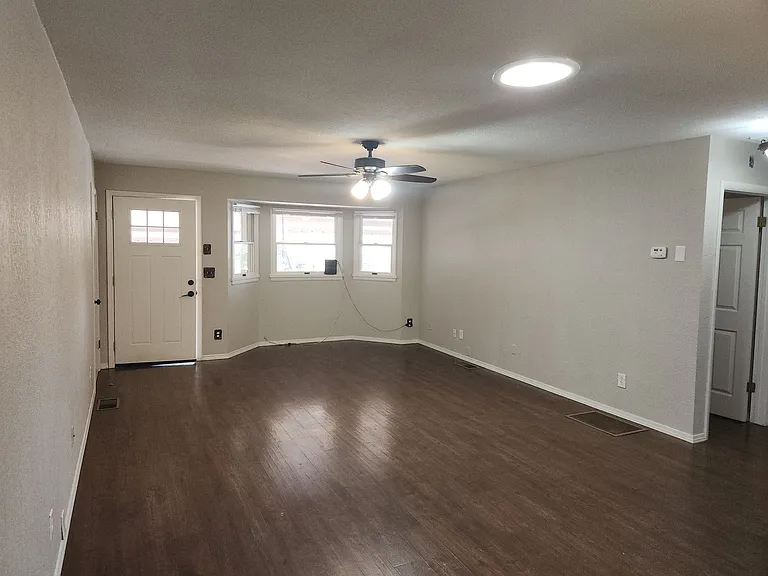 1311 N Matterhorn Rd — Photo 3